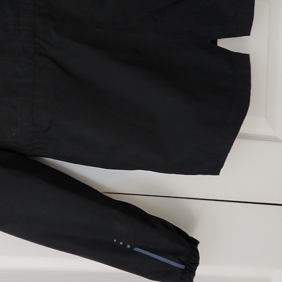 RIPZONE Rain Jarket - Picture 5 of 8